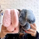 Funda para móvil peluda con conejito 2