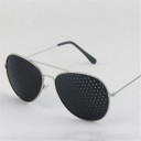 Gafas perforadas para mejorar la visión 2