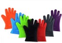 Gant de cuisine en silicone 2