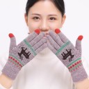 Gants d'hiver pour femmes avec un cerf 1