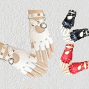 Gants de femme avec clous 1