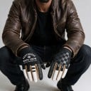Gants de vélo et de motocross à doigts complets avec motif en damier sur un gant et inscription sur l'autre gant et pouce renforcé 6
