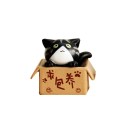 Gato en miniatura decorativo en una caja 4