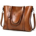 Geantă mare de damă pentru umăr din piele artificială 32 x 29 x 12 cm Două mânere lungi și curea cu carabine metalice Suprafață 9