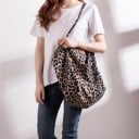 Geantă mare leopard pentru femei Geantă spațioasă moale cu două mânere lungi pentru utilizare zilnică Nylon și PVC 40 x 22 x 46 cm 4