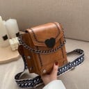 Geantă mică de umăr pentru femei Klopa cu inimă Lanț decorativ Curea largă cu model Cusături decorative Piele artificială 18 x 17 x 8 cm 3