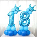 Geburtstagsballon in Form einer Zahl mit Krone für Kinder Set mit kleinen Ballons für eine Säule Glänzende Oberfläche mit weißem Muster Größe 24