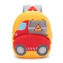 Geel rugzakje voor kinderen 26 x 24 x 10 cm met een motief van een rode tankauto en een grijze tank met twee ritszakken en grijze schouderbanden 1