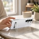 Genomskinligt skydd för Samsung Galaxy S26+ med utfällbart stativ Material TPU och metall Skyddande mobilskal S26 Plus För videor 2