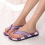 Gestreifte Flip-Flops für Damen 6