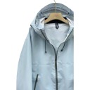Giacca da uomo antivento con cappuccio e zip con cordino di regolazione, con tasche laterali e polsini regolabili in velcro 9