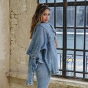 Giacca di jeans oversize da donna Denim blu chiaro lavato Spalle scese Chiusura con bottoni Tasche applicate Cotone con spandex 5