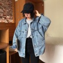 Giacca in denim oversize da donna Azzurro chiaro Collo a camicia Chiusura con bottoni Grandi tasche anteriori Spalle scese Poliestere e cotone 4