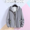Giacca leggera da donna con cappuccio e zip Materiale leggero in poliestere e nylon Due tasche con zip Maniche elastiche Vestibilità 15