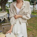 Giacca primaverile da donna in cotone e lino Beige Taglio corto e ampio Colletto Chiusura con zip Tasche sul petto Orlo regolabile Maniche ampie 2