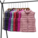 Gilet d'hiver pour femmes avec col roulé et fermeture éclair Gilet uni chaud en polyester léger Gilet d'hiver stylé disponible en plusieurs couleurs 2