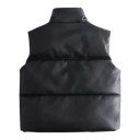 Gilet da donna con alto colletto e chiusura a bottoni a pressione su tutta la lunghezza con tasche verticali sui lati e trapuntatura 8