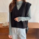 Gilet en tricot sans manches pour femmes avec un décolleté en V profond Coupe plus courte et ample Bords côtelés Tricot uni en jersey 2