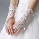 Girls' Lace Gloves 3