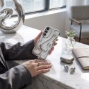 Glansig slitstark skydd för Samsung Galaxy A16 Flammönster med utskärningar på baksidan Upphöjd kameralinsram Z förstärkta hörn Mobilskal 2