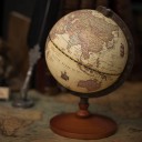 Globe en bois 2