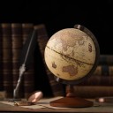 Globe en bois 3