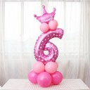 Globo de cumpleaños en forma de número con corona para niños Conjunto con globos pequeños en columna Superficie brillante con patrón blanco 17