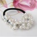Gomme à cheveux avec perles 4