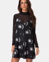 Goottilainen mekko soljilla 2