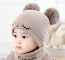 Gorro de Inverno Infantil com Pompons e Gola 6