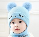 Gorro de invierno infantil con pompones y calentador de cuello 5
