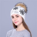 Gorro de invierno para mujer con copos de nieve. 12