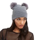 Gorro de mujer con pompones J2787 2