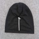 Gorro feminino fino com zip decorativo contrastante na parte frontal Material liso e suave de poliéster e algodão Tamanho universal 5