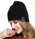 Gorro tricotado com fones de ouvido sem fios para música e chamadas Gorro preto em acrílico com controlo lateral Bluetooth 5.0 Duração da bateria 1