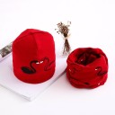Gorro y pañuelo infantil con cisne 1 Gorro y pañuelo infantil con cisne 1