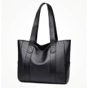 Gran bolso negro de mujer de hombro con largas asas Bolso espacioso para el trabajo y la ciudad Cuero sintético Dimensiones 35 x 28 x 11 cm 1