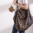 Grand sac à main pour femme en léopard Sac shopper spacieux et doux avec deux longues anses pour un usage quotidien Nylon et PVC 40 x 22 x 46 cm 2