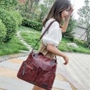 Grand sac à main pour femmes en simili cuir 38 x 35 x 13 cm Deux poches avant Poignées en textile et sangle amovible Aspect patchwork 6