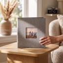 Grande album fotografico in lino 300 fogli per foto 10 x 15 cm Dimensioni 33 x 30 cm Con finestra sulla copertura Pagine nere Per foto 10