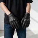 Guanti da moto in pelle a dita intere con perforazione e protezione delle nocche con palmo rinforzato e chiusura in velcro al polso 6