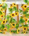 Guirlande avec des tournesols en plastique 1