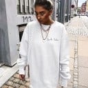 Γυναικεία λευκή oversized μπλούζα χωρίς κουκούλα Επεκτεινόμενη χαλαρή γραμμή Στρογγυλή λαιμόκοψη Επιγραφή με καλλιγραφία στο στήθος Βαμβάκι 3