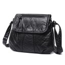 Γυναικεία τσάντα crossbody από μαλακή τεχνητή δερμάτινη με τσαλακωμένη επιφάνεια Καπάκι με τσέπη με φερμουάρ Ρυθμιζόμενος ιμάντας 25 x 22 x 1
