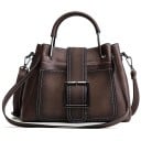 Γυναικεία τσάντα crossbody από PU δερματίνη με χερούλι στο χέρι Ιμάντας με καραμπίνερ Μεγάλη μεταλλική αγκράφα και αντίθετη ραφή 27 x 20 x 3