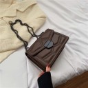Γυναικεία τσάντα crossbody με καπάκι από PU δέρμα Γεωμετρική ραφή με τρουκς Αλυσίδα Μεταλλική κλειδαριά Διαστάσεις 23,5 x 16,5 x 9,5 cm 3