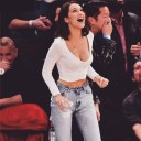 Γυναικείο crop top με βαθύ ντεκολτέ B93 1