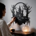 Halloween-koriste ovelle Kummitusmaja torneineen ja puineen 30 x 29 cm Metallinen siluetti Rautaa Musta Koristeellinen kyltti Sisäänkäynnin koristelu 6