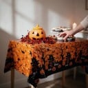 Halloweenska obrus na stół Straszna scena z dyniami Prostokątny 130 x 220 cm Błyszcząca powierzchnia Pomarańczowo-czarny Dekoracja na imprezę 3