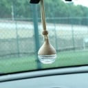 Hangende luchtverfrisser voor in de auto ronde parfumfles 6 ml 3,5 x 4,5 cm glas houten deksel touw aromatherapie interieur van de auto 2